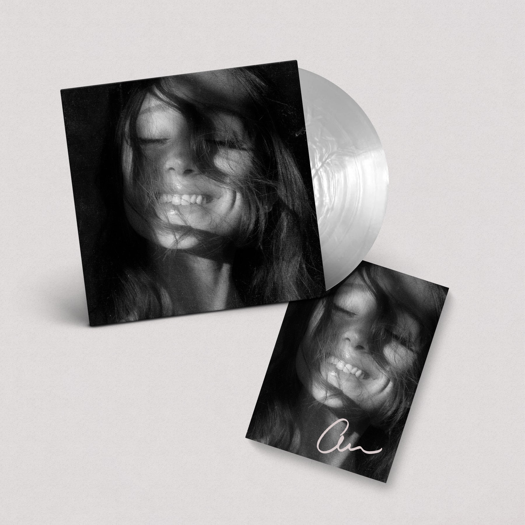 Ariana Grande - Petal (Autografiado, Vinilo)